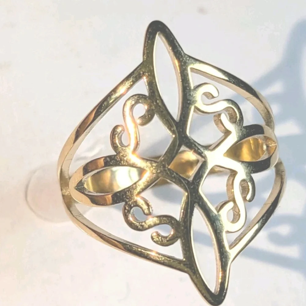 Witch Knot Golden Stainless Steel Ring for Women Wiccan Cross Celtics Knot Sz 7